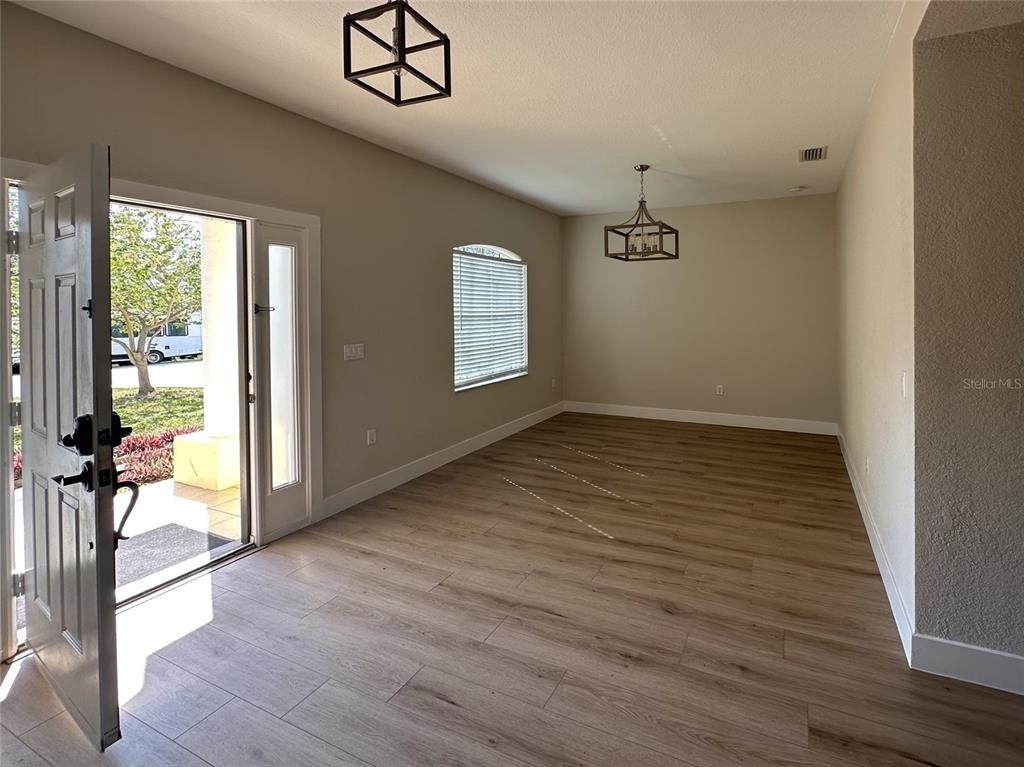 4730 Londel Avenue - Photo 9