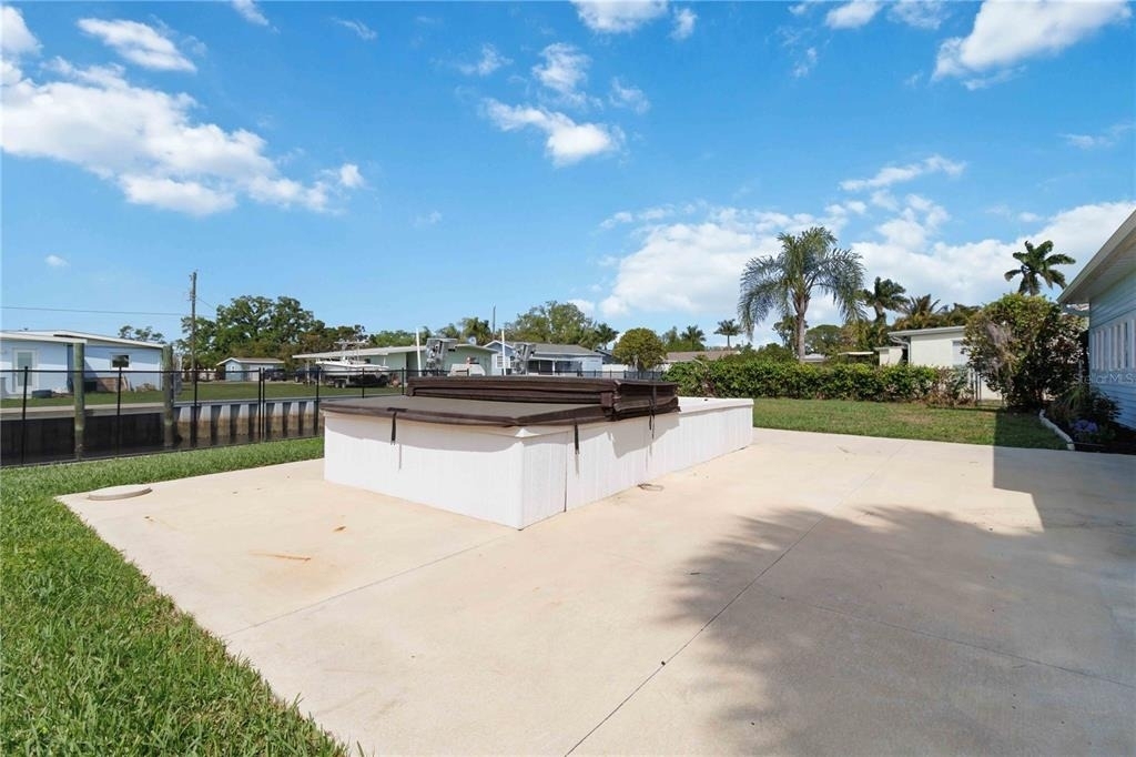 607 Manatee Avenue - Photo 27
