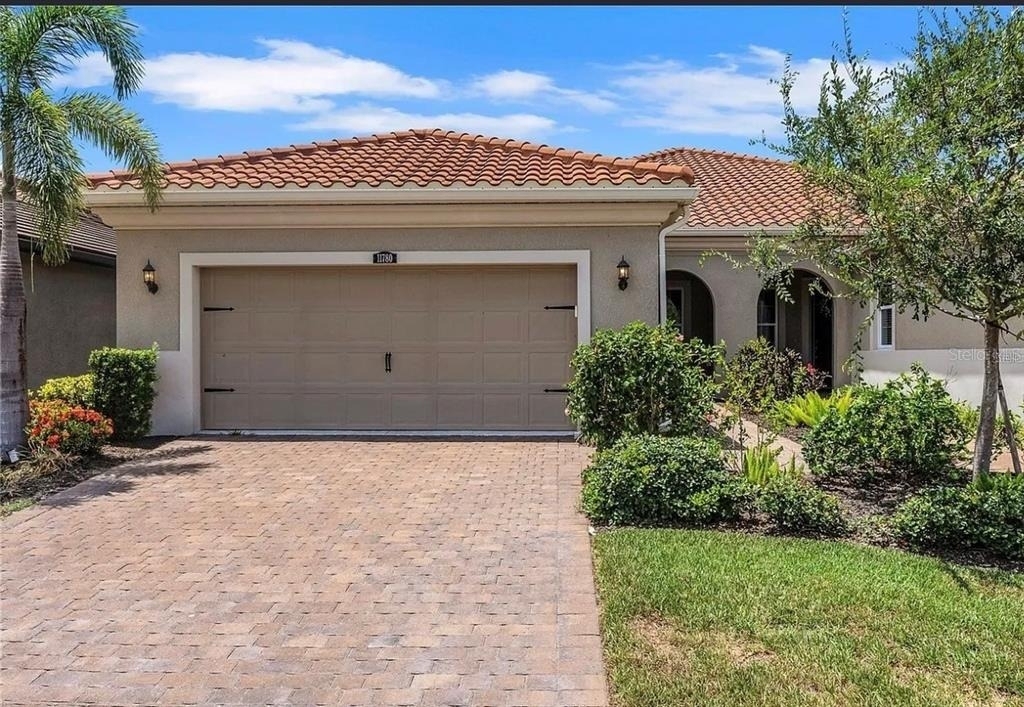 11780 Tapestry Lane - Photo 0