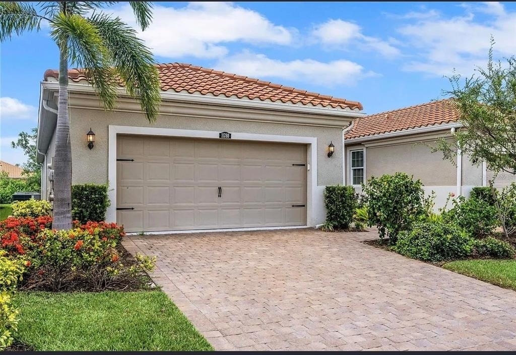 11780 Tapestry Lane - Photo 2