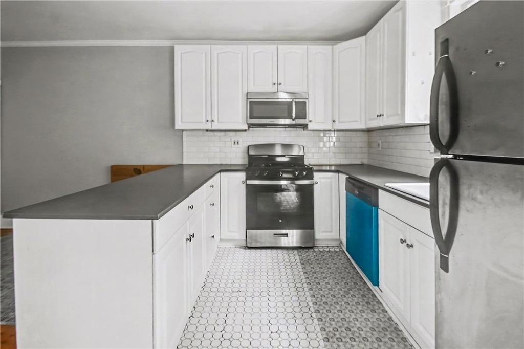 350 Dupont Street - Photo 4