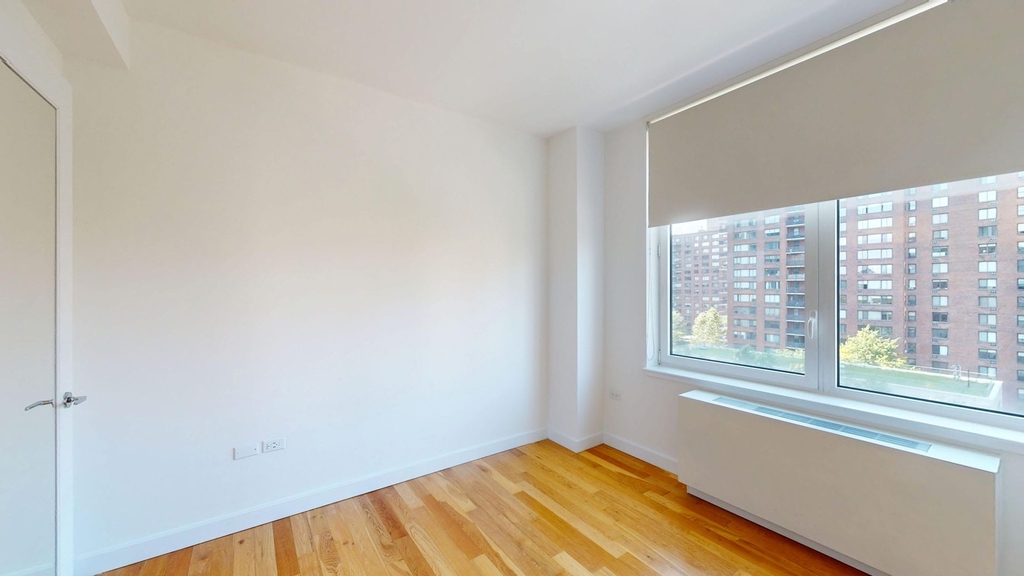 808 Columbus Ave - Photo 3
