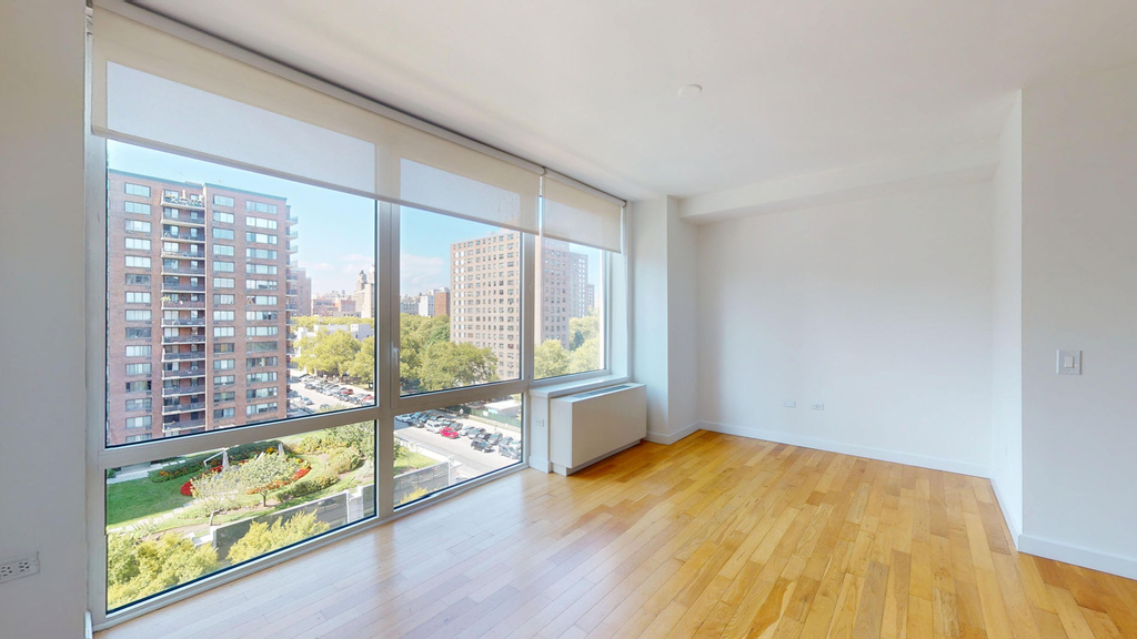 808 Columbus Ave - Photo 2