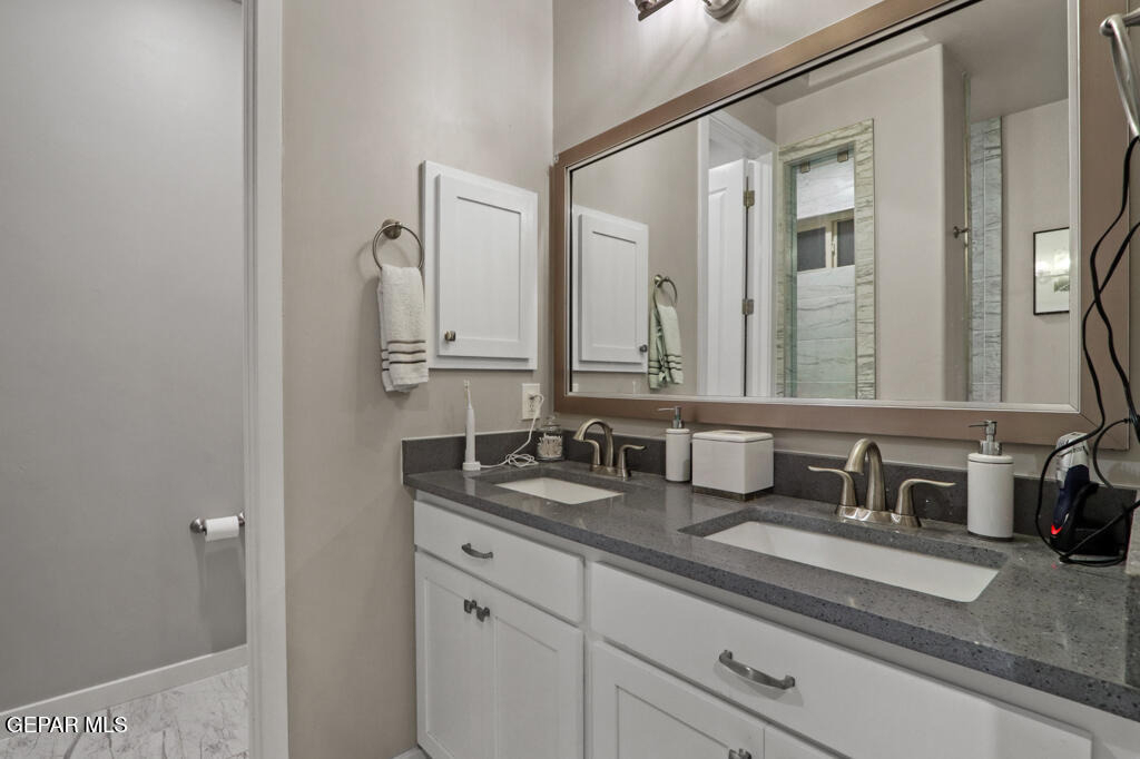4556 Marisabel Azcarate Street - Photo 32