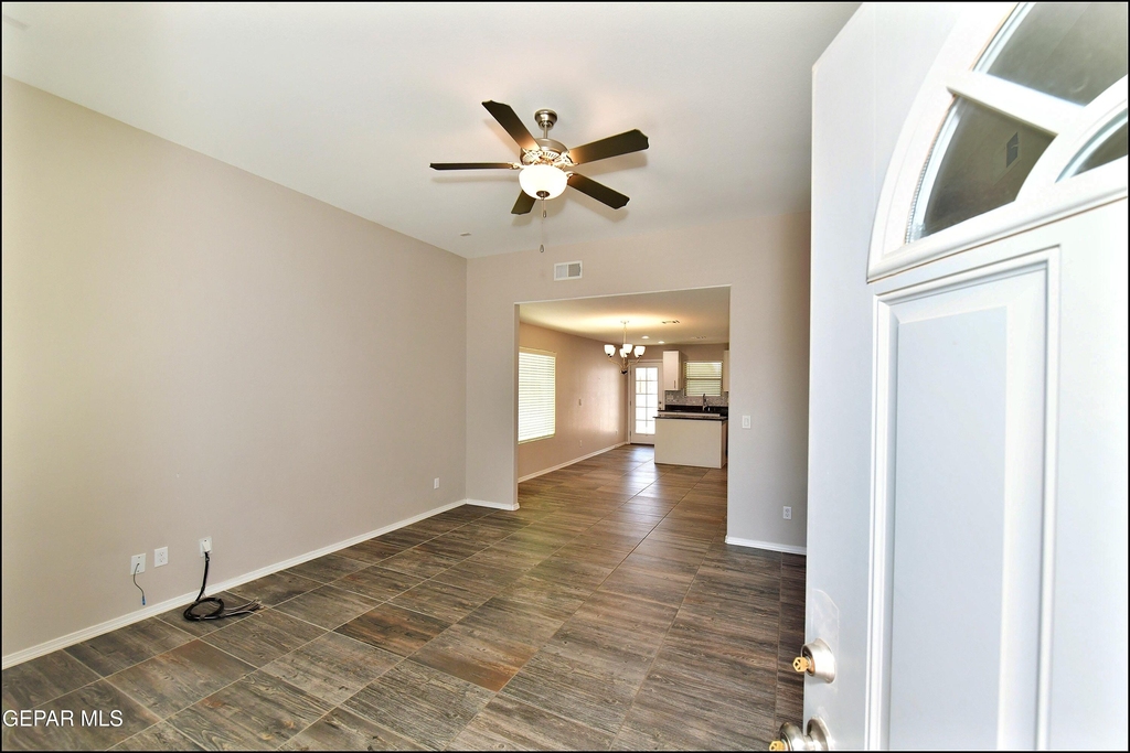 963 Aircoupe Way - Photo 5
