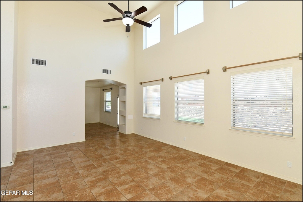 14309 S Cave Avenue - Photo 7