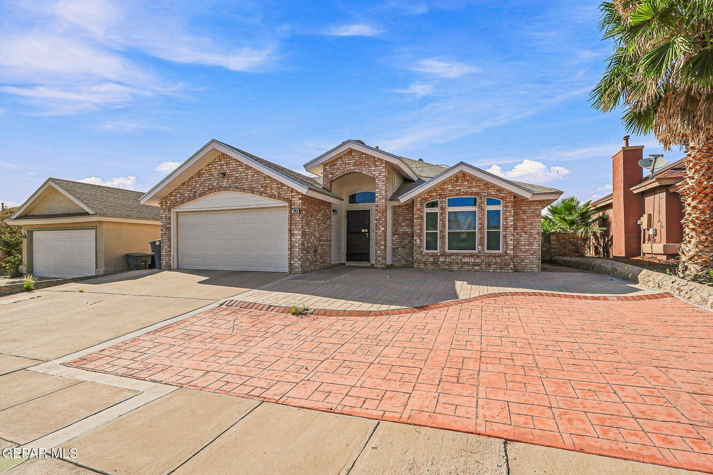 7453 Plaza Taurina Drive - Photo 2
