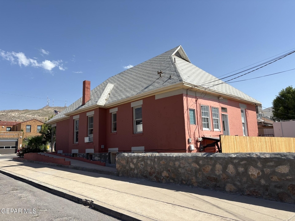 1800 Montana Avenue - Photo 3