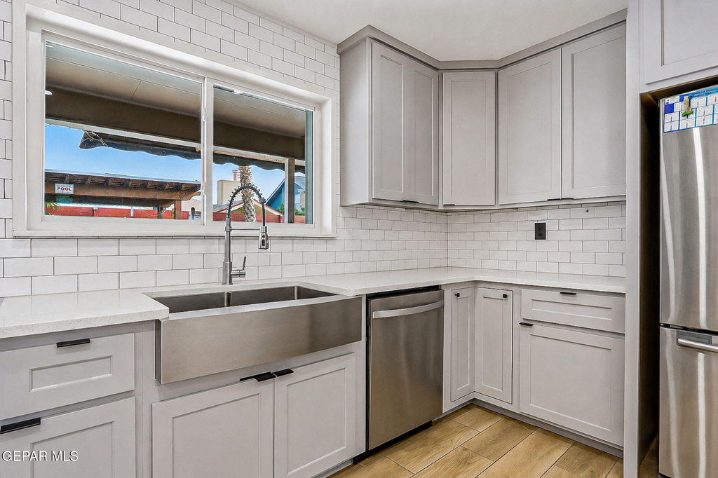 4504 Maj Sprague Avenue - Photo 8