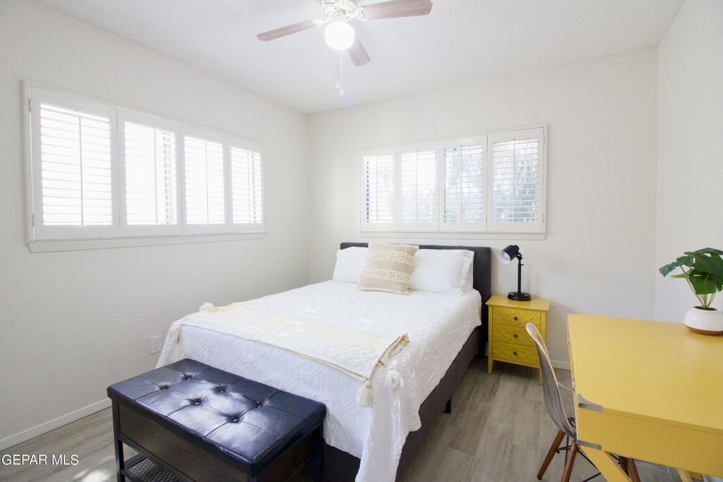 4614 N Stanton Street - Photo 17