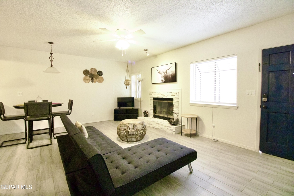 4614 N Stanton Street - Photo 6