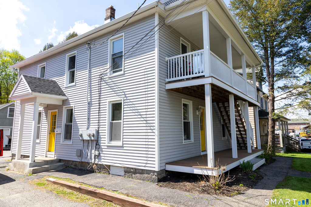 62 Lincoln Avenue - Photo 1