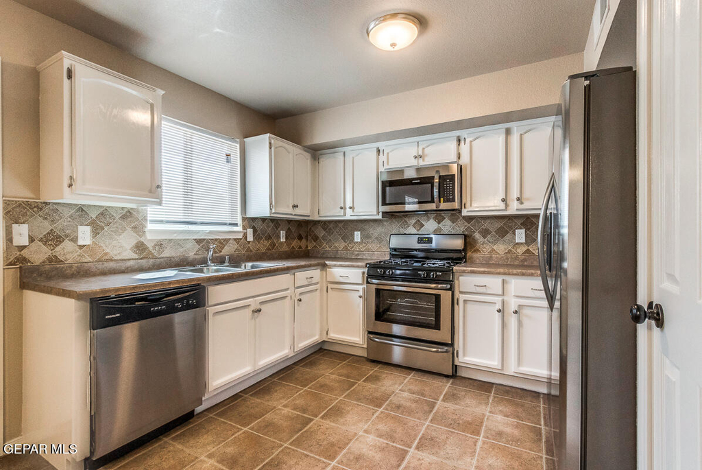 14240 Gil Reyes Drive - Photo 12
