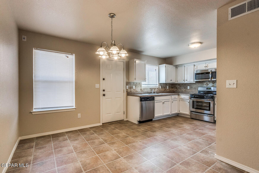 14240 Gil Reyes Drive - Photo 7