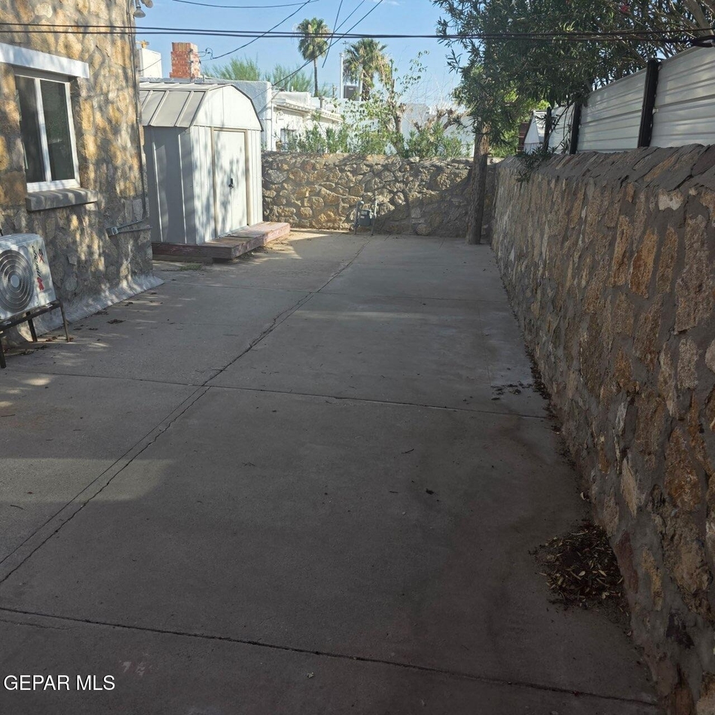 4642 Walter Ln - Photo 11