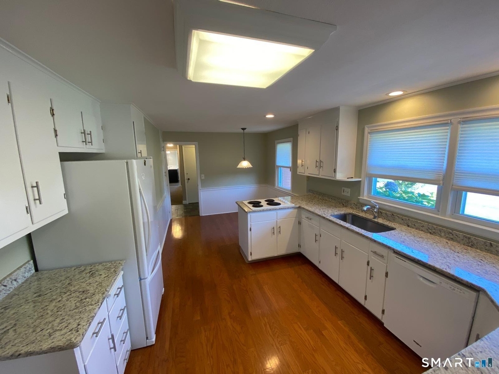 11 Eastwood Road - Photo 1