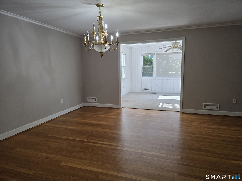 11 Eastwood Road - Photo 5