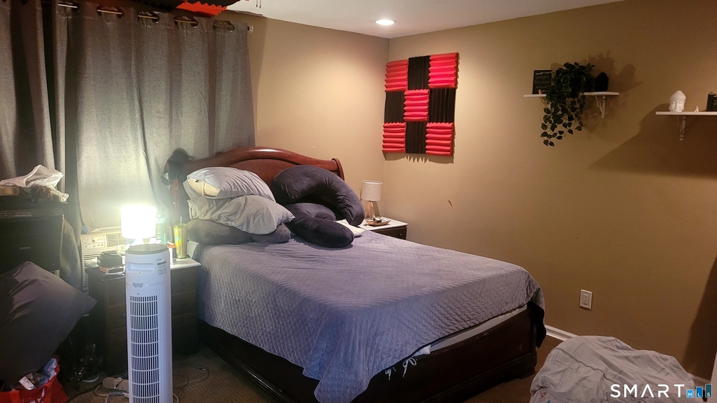 565 Clark Avenue - Photo 7