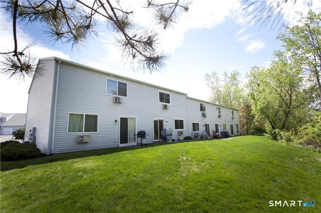 565 Clark Avenue - Photo 1