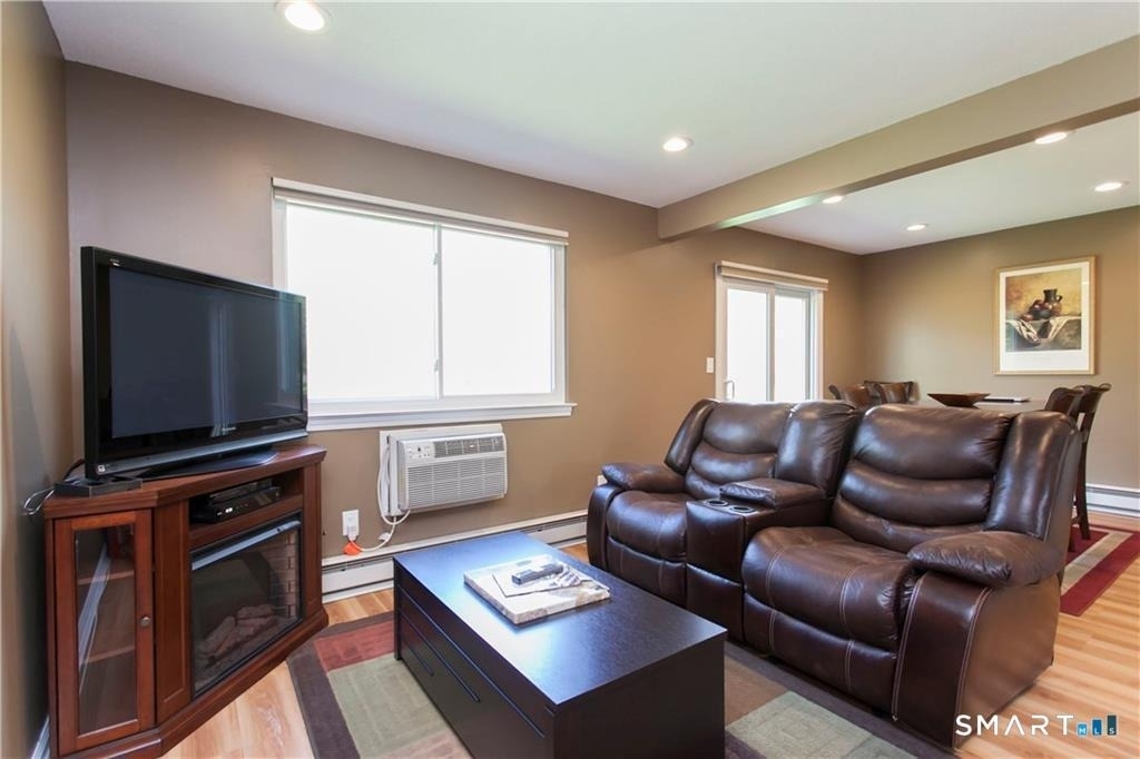 565 Clark Avenue - Photo 0