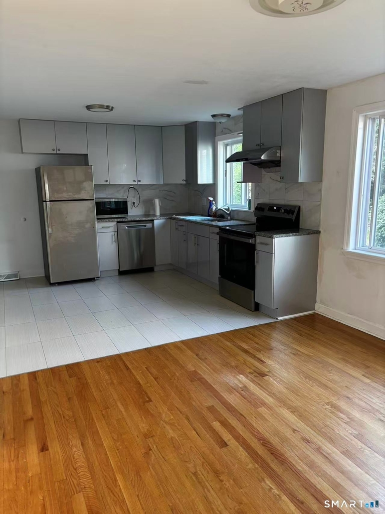 31 Manila Avenue - Photo 8