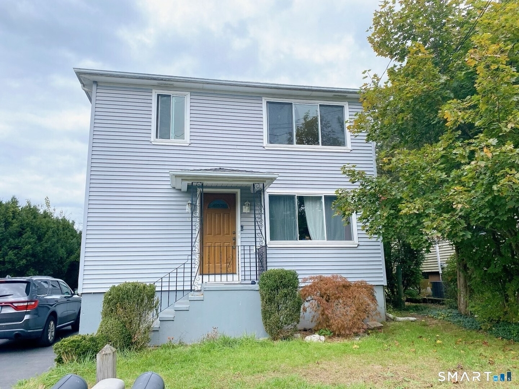 31 Manila Avenue - Photo 0