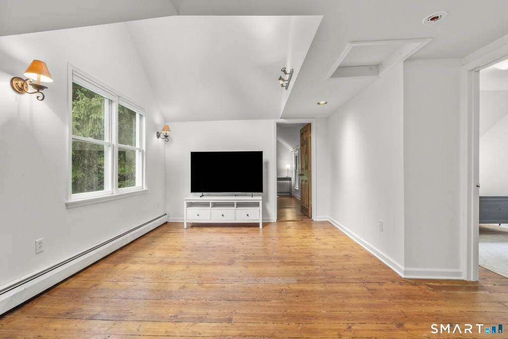 317 Skiff Mountain Road - Photo 18