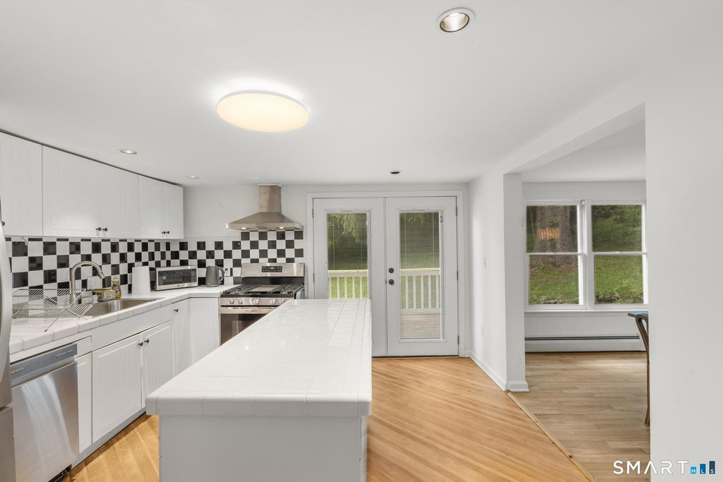 317 Skiff Mountain Road - Photo 10