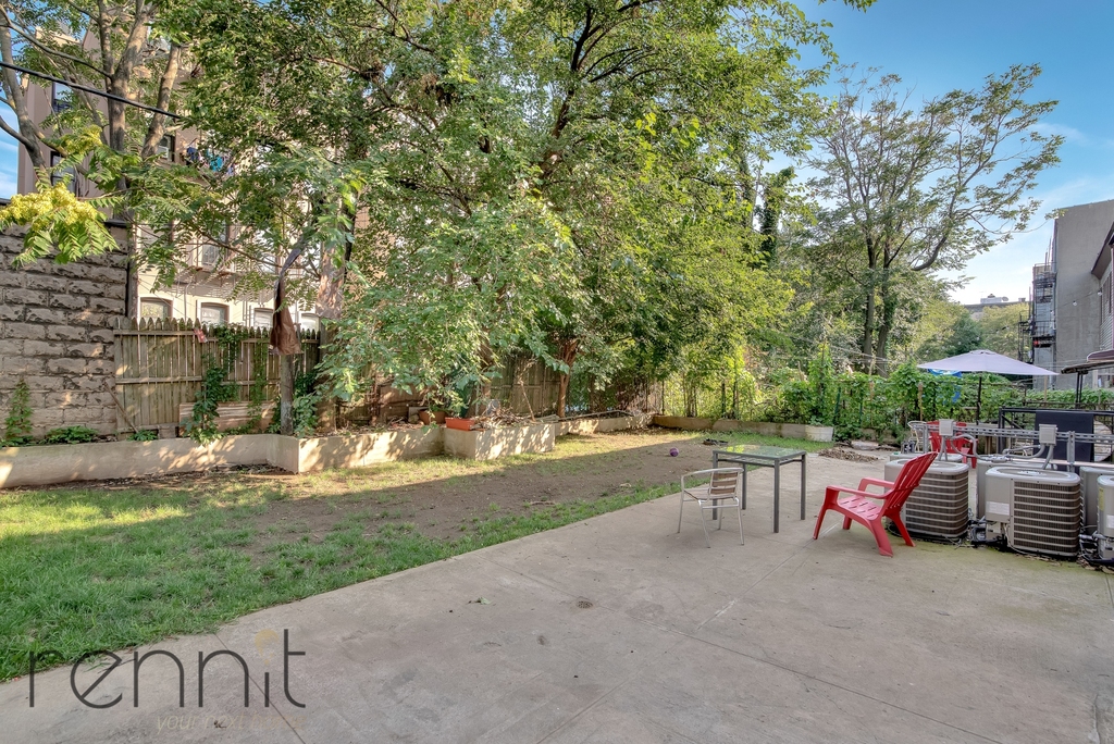914 Hart Street - Photo 15