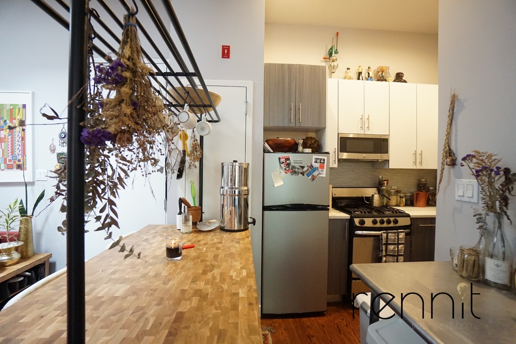 914 Hart Street - Photo 3