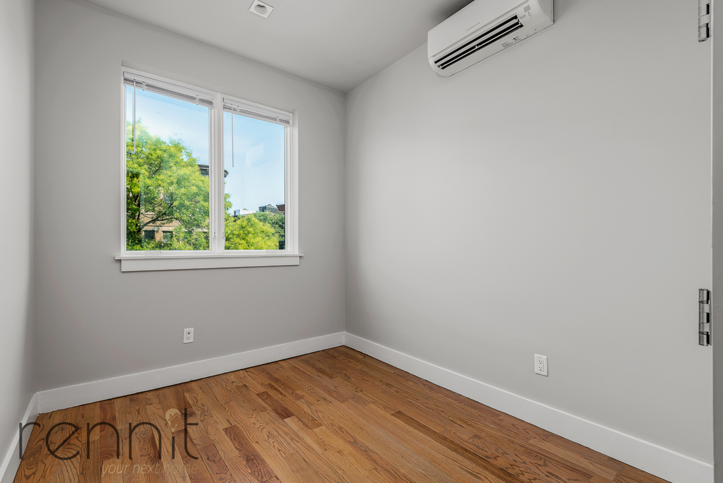 1444 Bedford Avenue - Photo 8
