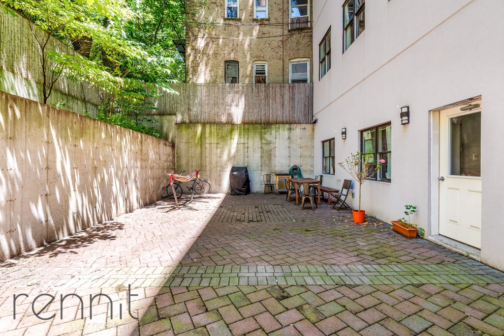1444 Bedford Avenue - Photo 11