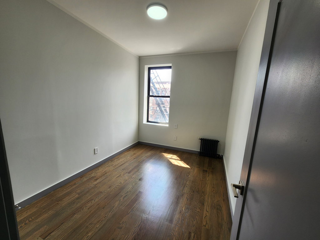 560 West 163rd Street - Photo 4