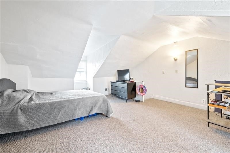 2129 Sarah - Photo 27