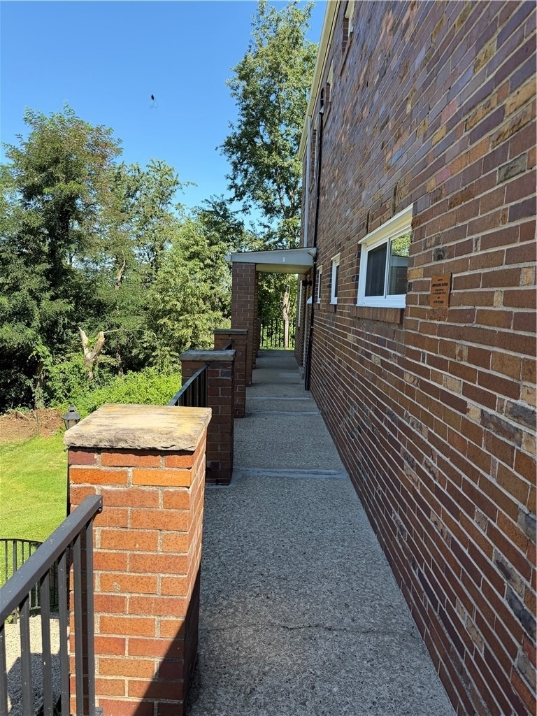 735 Athalia St - Photo 1