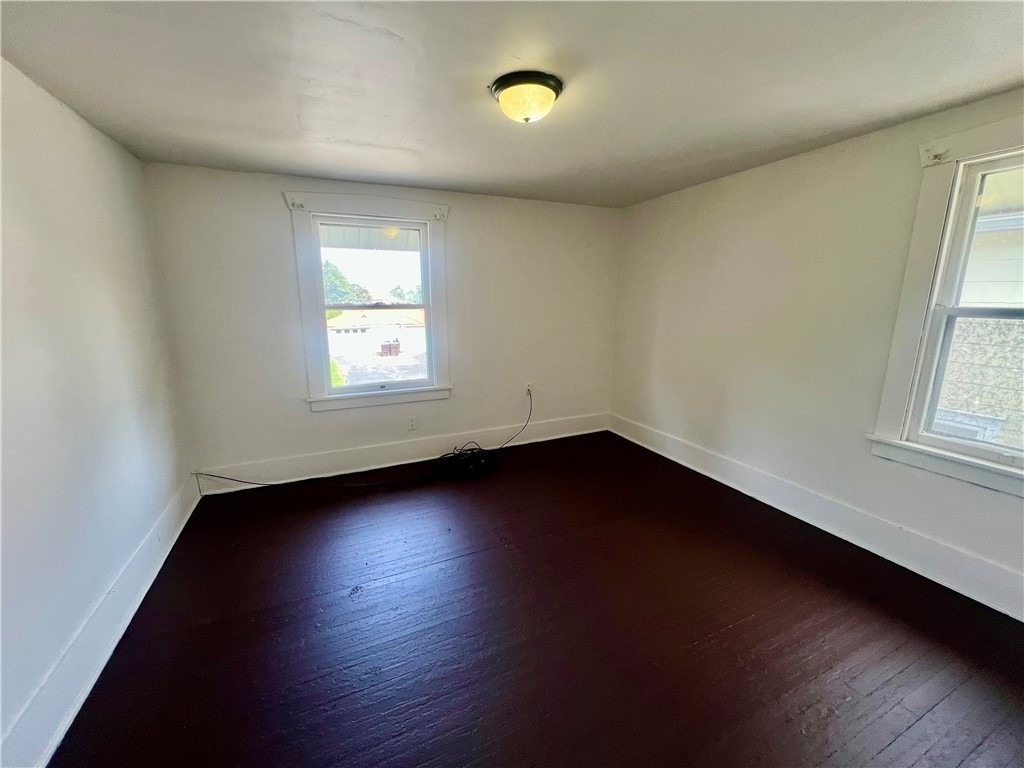 1115 Bond St - Photo 5