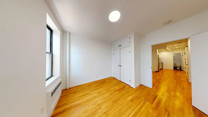 1441 York Avenue - Photo 3