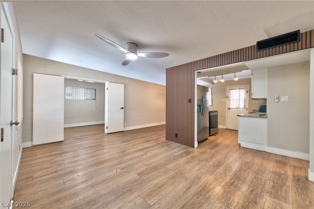 612 Stanford Street - Photo 2
