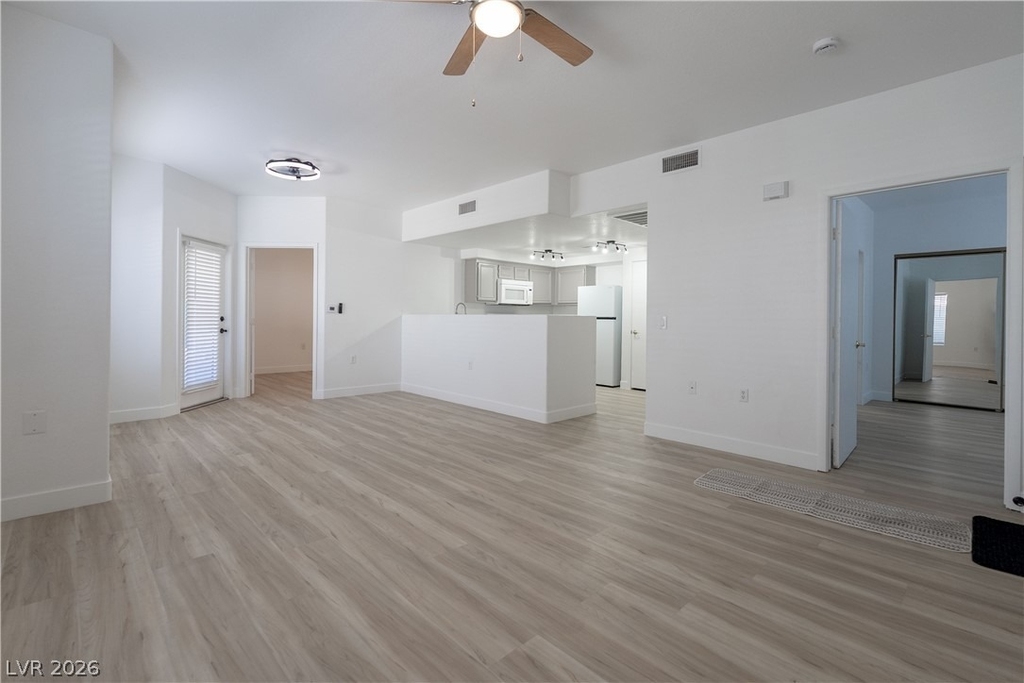 10245 S Maryland Parkway - Photo 14