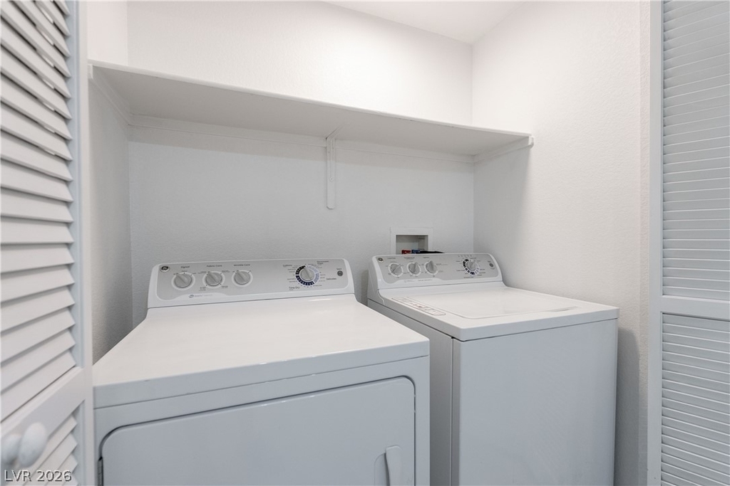 10245 S Maryland Parkway - Photo 2