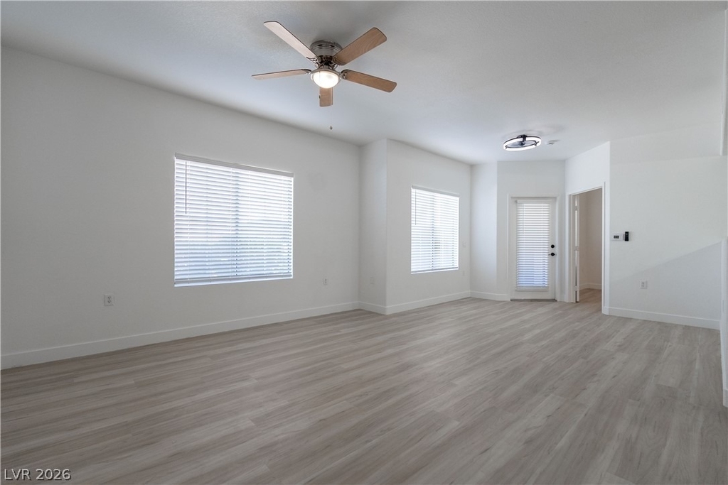 10245 S Maryland Parkway - Photo 15