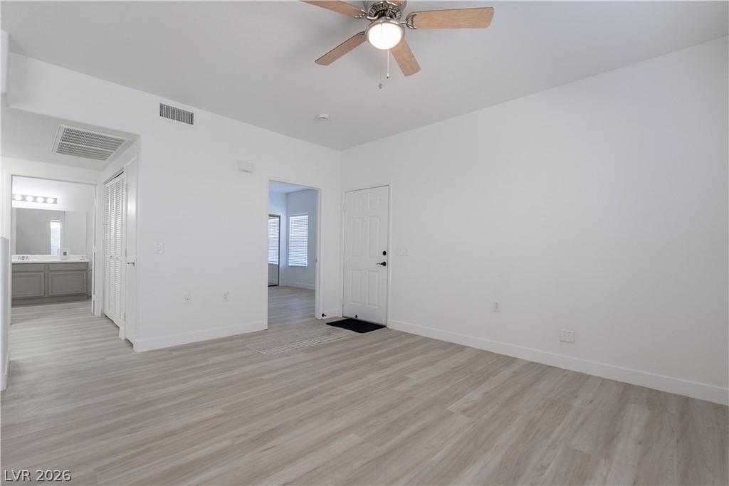 10245 S Maryland Parkway - Photo 13