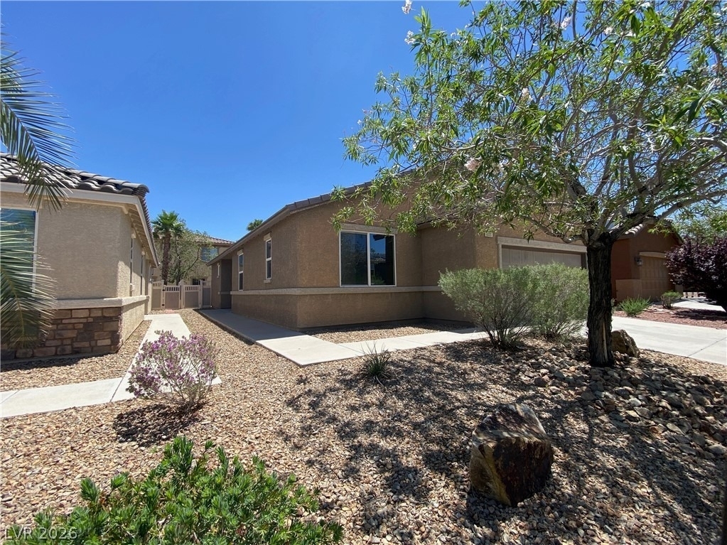 1000 Aspen Cliff Drive - Photo 1