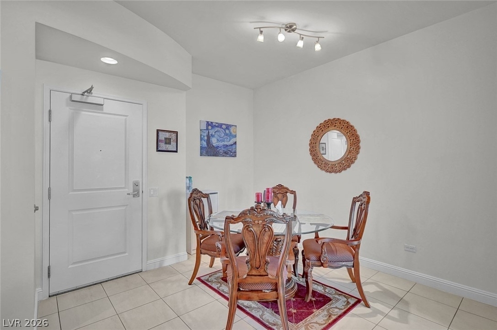 200 W Sahara Avenue - Photo 3