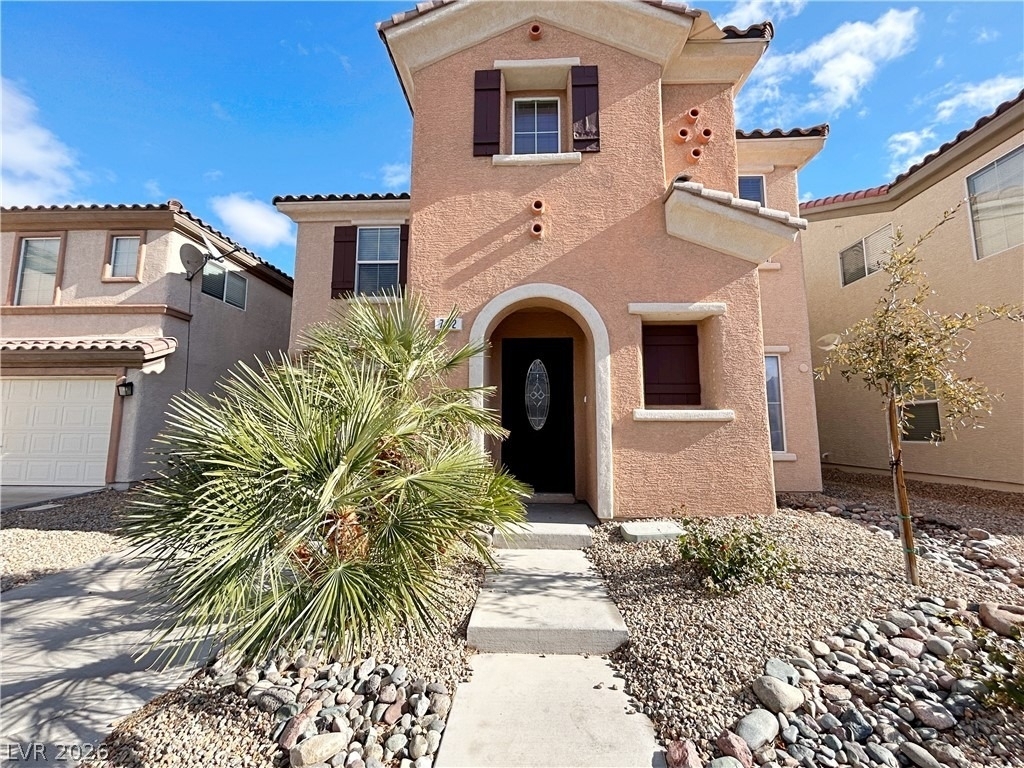 742 Iron Bridge Street - Photo 0