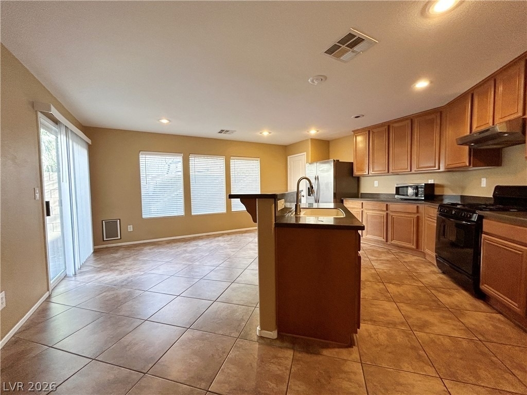 742 Iron Bridge Street - Photo 7
