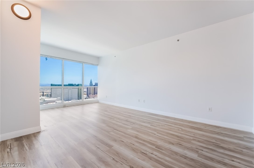 4575 Dean Martin Drive - Photo 18