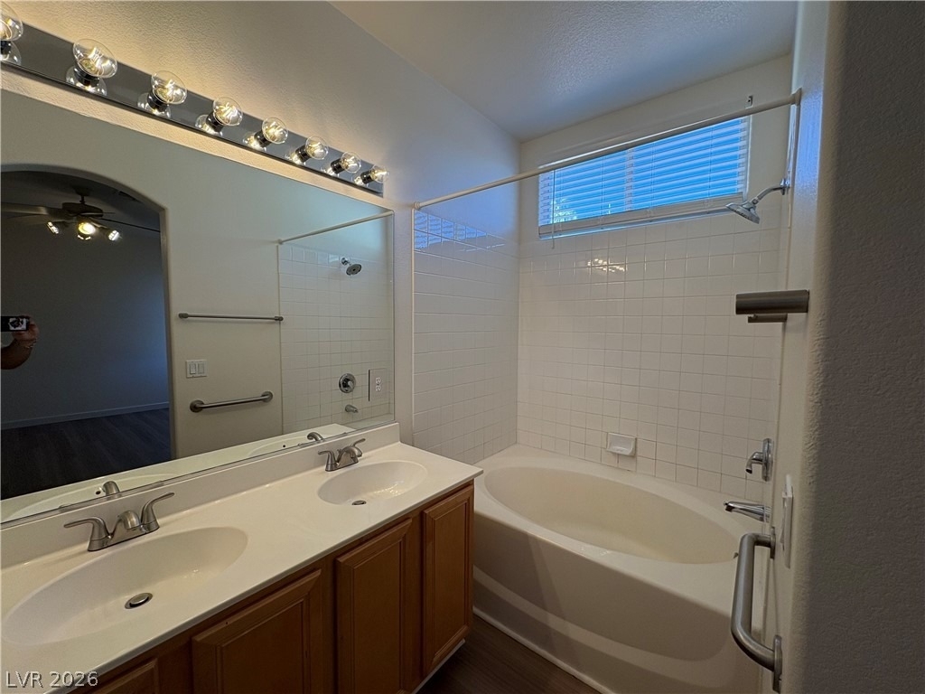 10688 Oak Crest Avenue - Photo 15