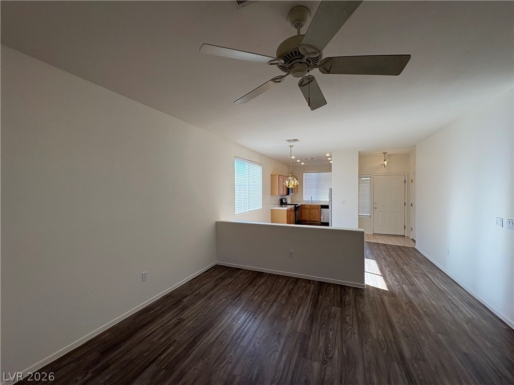 10688 Oak Crest Avenue - Photo 2