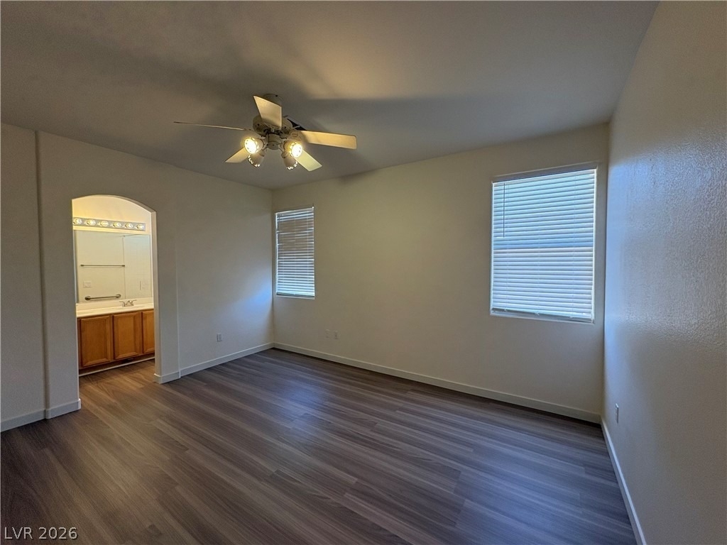 10688 Oak Crest Avenue - Photo 10